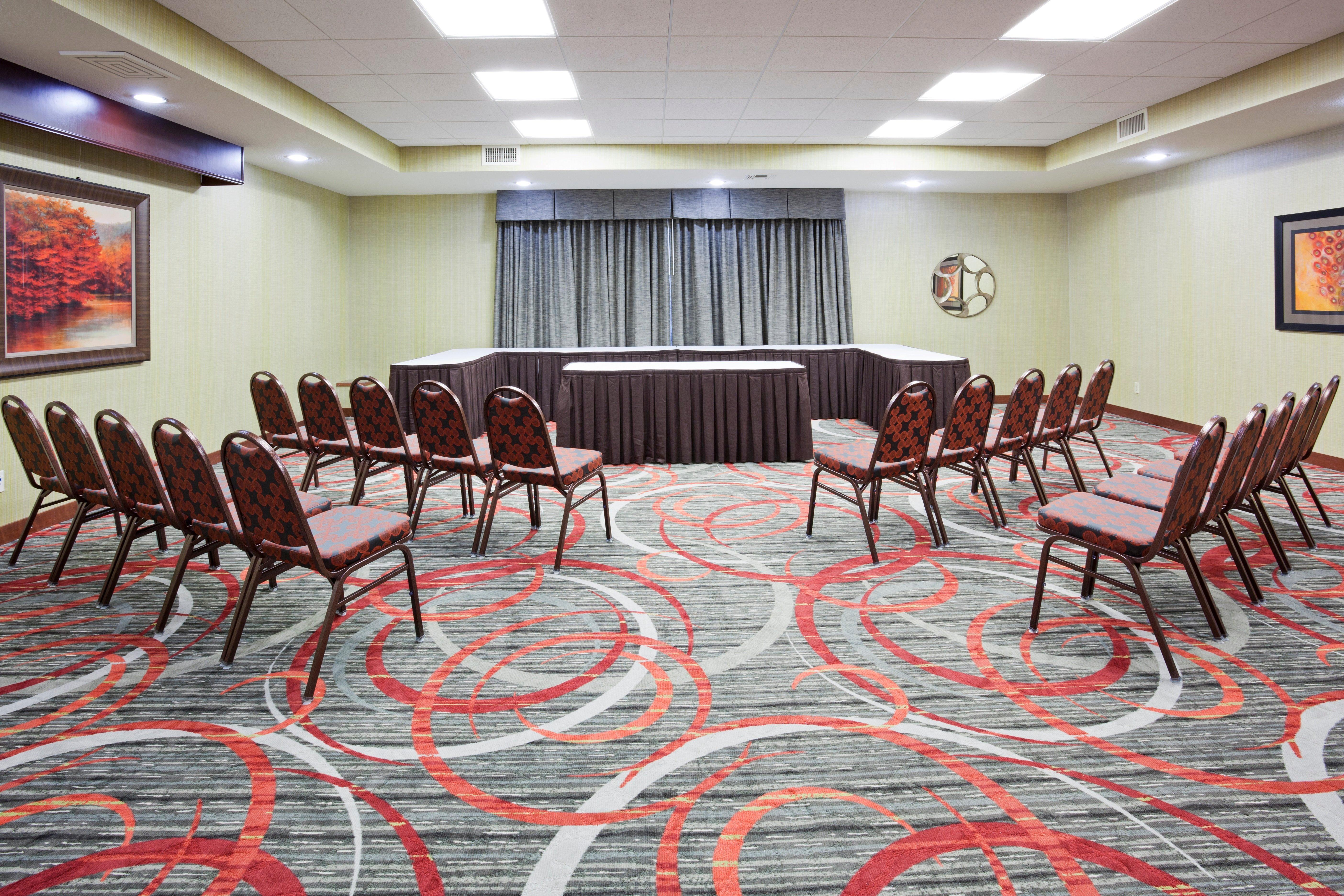 Holiday Inn Express & Suites Bloomington West By Ihg Exterior foto