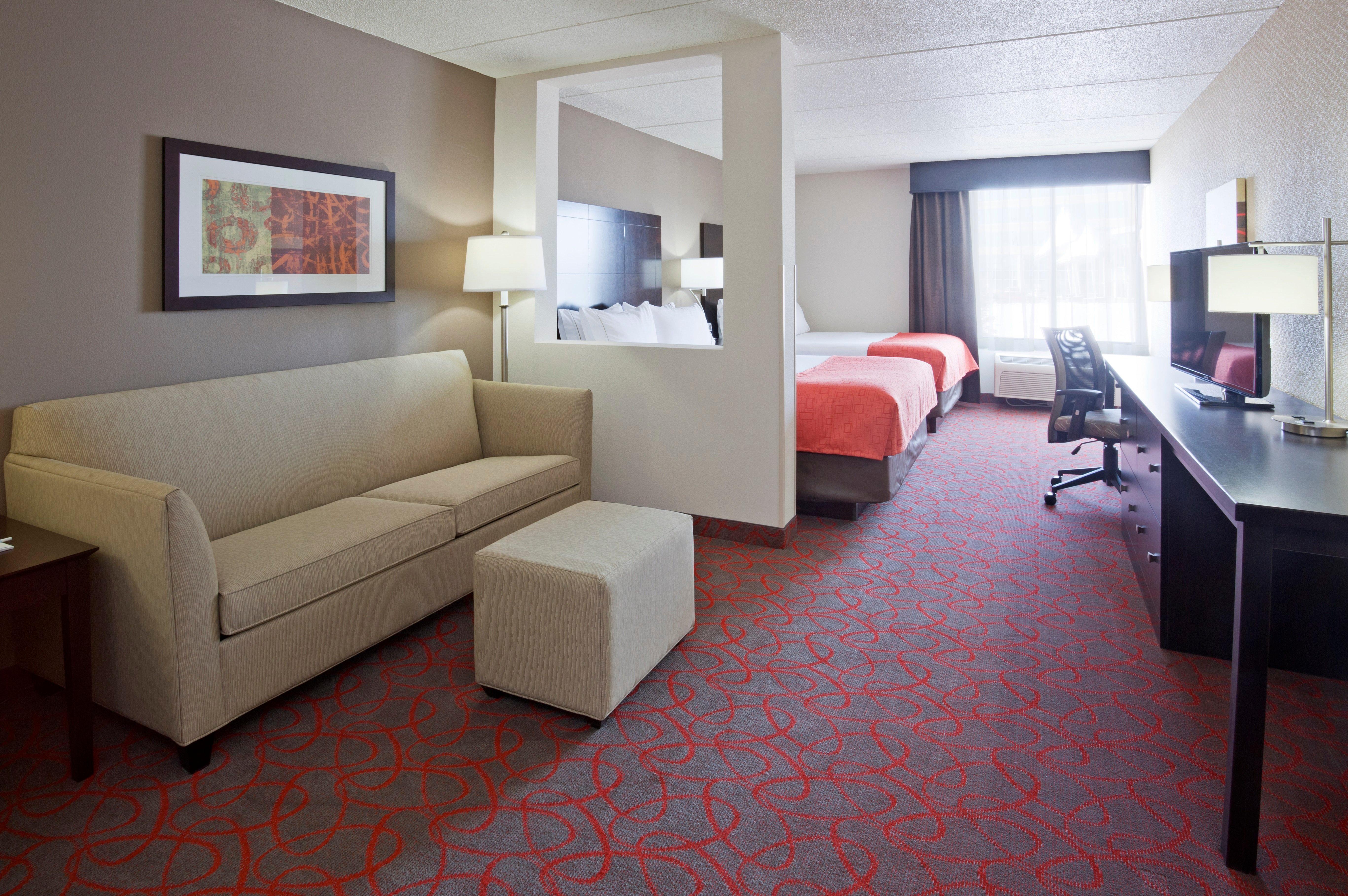 Holiday Inn Express & Suites Bloomington West By Ihg Exterior foto